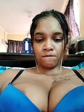 Indianqueen03 online show from 11/07/25, 09:03