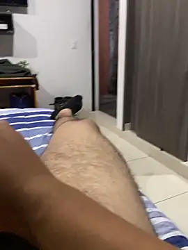 leocardenaz online show from 06/11/26, 03:58