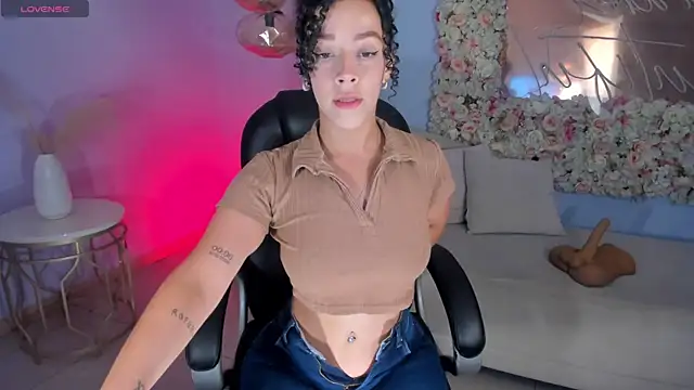 AlessaRomero online show from 02/23/26, 07:58