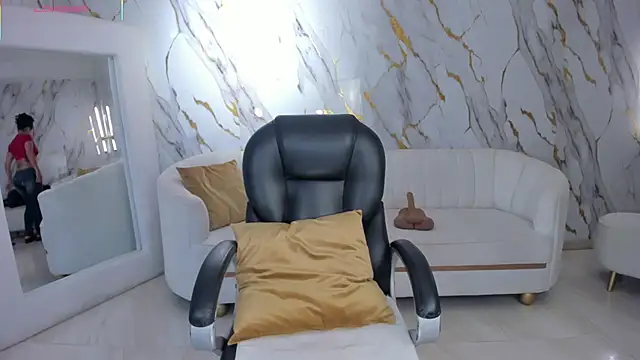 AlessaRomero online show from 10/03/25, 07:59