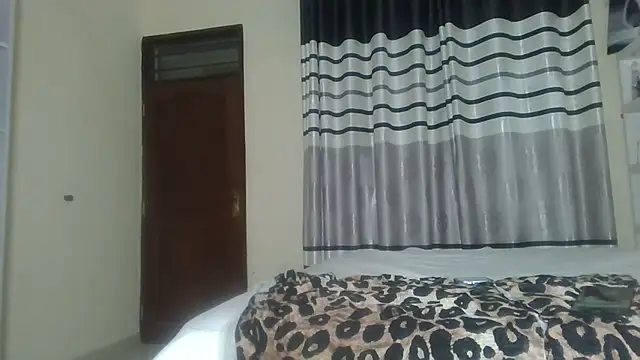 Snapshot of Fine_assie chatting on 09/25/25, 05:41 Fine assie online show from 09/25/25, 05:41