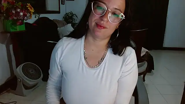  diana cute online show from 02/11/26, 12:32