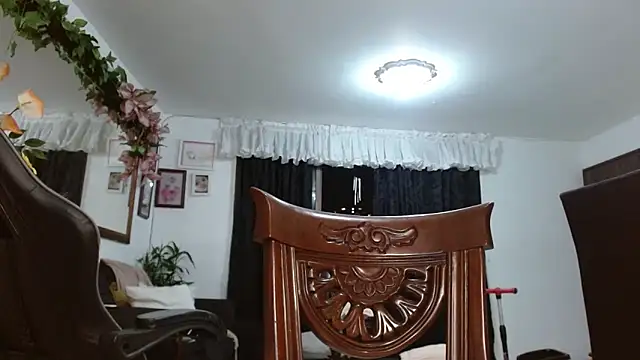  diana cute online show from 02/12/26, 02:33