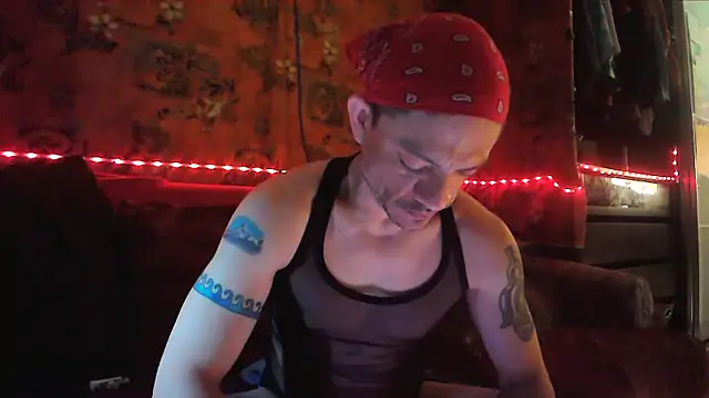 Snapshot of Tony_Torrente chatting on 03/17/25, 04:54 Tony Torrente online show from 03/17/25, 04:54