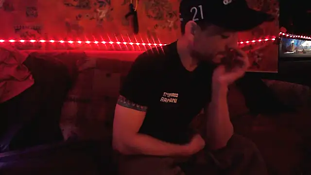 Snapshot of Tony_Torrente chatting on 01/27/25, 05:26 Tony Torrente online show from 01/27/25, 05:26