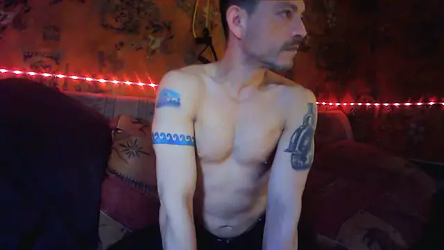 Snapshot of Tony_Torrente chatting on 01/24/25, 05:10 Tony Torrente online show from 01/24/25, 05:10