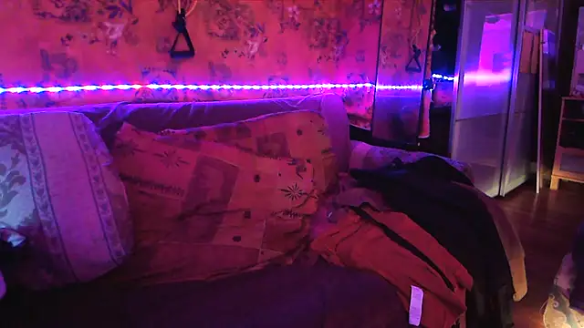 Snapshot of Tony_Torrente chatting on 12/03/24, 06:44 Tony Torrente online show from 12/03/24, 06:44