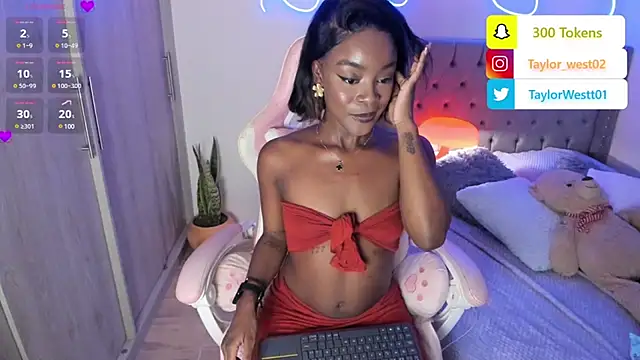 Miss westt  online show from 02/04/25, 05:21