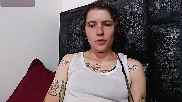 pretty cristal69 online show from 09/14/25, 08:53