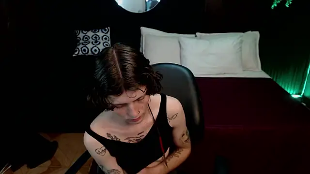 pretty cristal69 online show from 01/15/26, 12:03