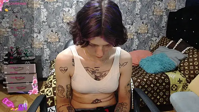 pretty cristal69 online show from 04/19/26, 09:50