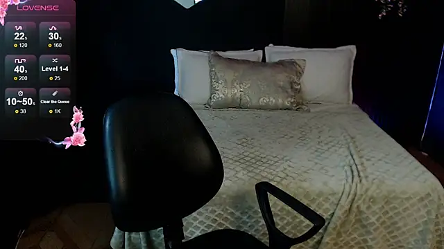 pretty cristal69 online show from 02/07/26, 12:13