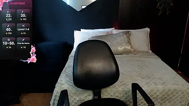 pretty cristal69 online show from 02/08/26, 06:27