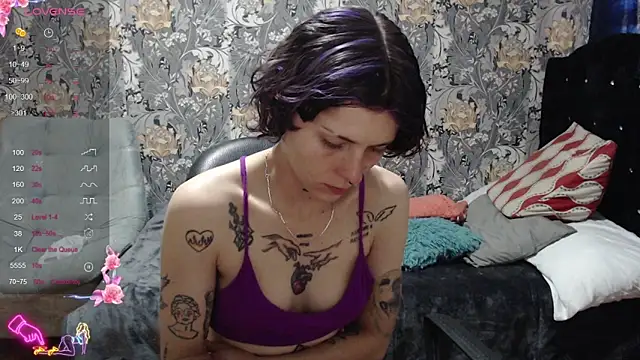 pretty cristal69 online show from 05/12/26, 12:11