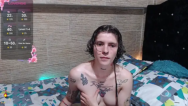 pretty cristal69 online show from 10/14/25, 10:42