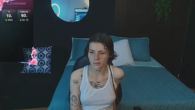 pretty cristal69 online show from 12/20/25, 01:08