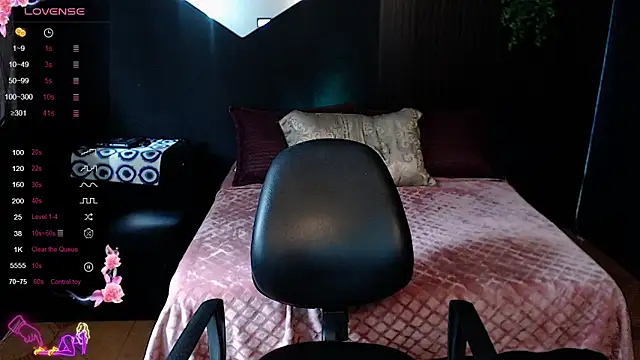 pretty cristal69 online show from 03/10/26, 02:43