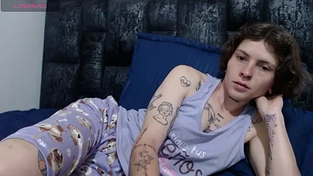 pretty cristal69 online show from 01/10/26, 04:02