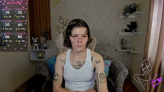 pretty cristal69 online show from 11/23/25, 09:25