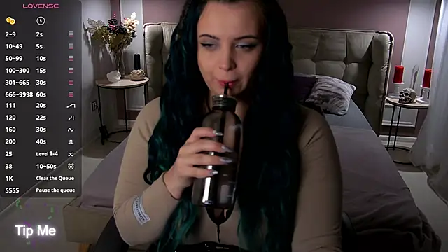 Miss Maya Mils online show from 10/15/25, 01:04