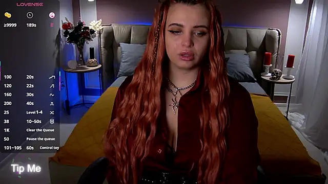 Miss Maya Mils online show from 09/18/25, 01:08