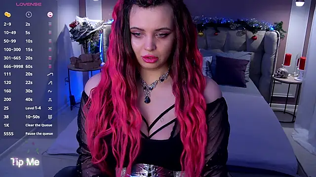 Miss Maya Mils online show from 12/20/25, 12:57