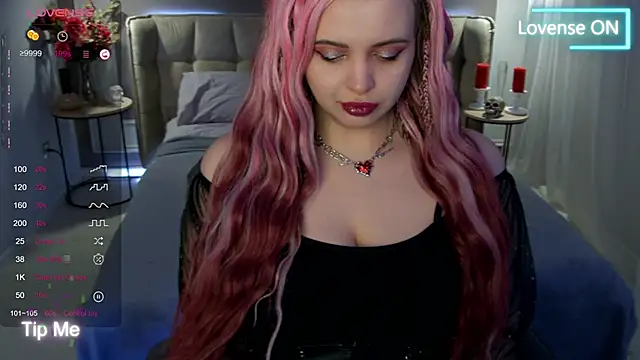 Miss Maya Mils online show from 03/10/25, 01:12