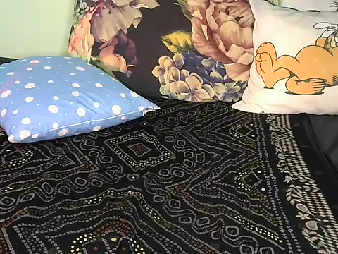 Bella cute01 online show from 01/15/26, 11:24