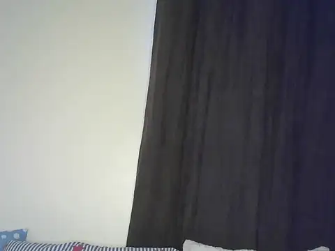 Snapshot of Bella_cute01 chatting on 02/17/25, 12:49 Bella cute01 online show from 02/17/25, 12:49