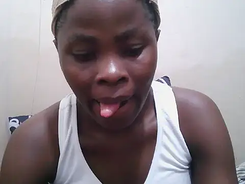 Snapshot of just_ivey chatting on 06/17/26, 06:29 just ivey online show from 06/17/26, 06:29