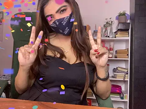 Snapshot of Fantastic_ruby chatting on 12/16/25, 05:50 Fantastic ruby online show from 12/16/25, 05:50