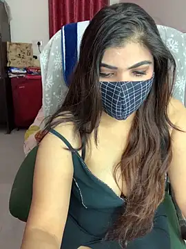 Snapshot of Fantastic_ruby chatting on 03/10/25, 09:51 Fantastic ruby online show from 03/10/25, 09:51