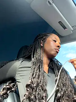 Snapshot of Your_Paris chatting on 11/07/25, 04:22 Your Paris online show from 11/07/25, 04:22