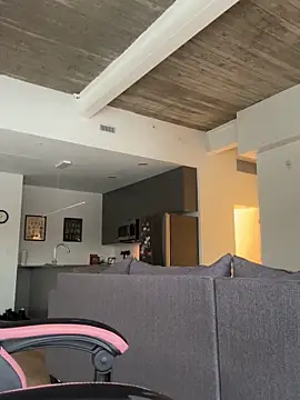 Snapshot of Your_Paris chatting on 12/03/25, 07:57 Your Paris online show from 12/03/25, 07:57