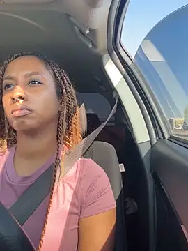 Snapshot of Your_Paris chatting on 09/14/25, 05:24 Your Paris online show from 09/14/25, 05:24