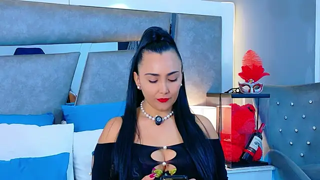 Snapshot of Evangeline_Taylorr chatting on 10/21/25, 02:38 Evangeline Taylorr online show from 10/21/25, 02:38