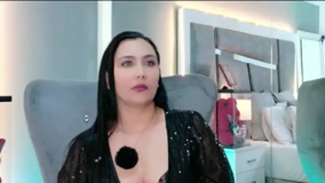 Evangeline Taylorr online show from 03/25/26, 12:26