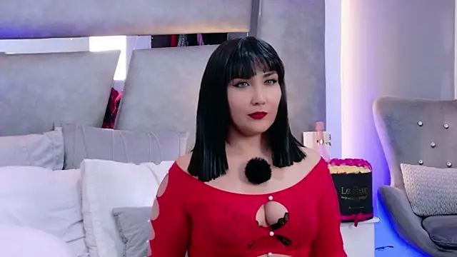 Evangeline Taylorr online show from 04/10/26, 07:43