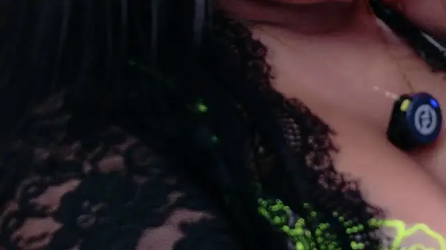 Snapshot of Evangeline_Taylorr chatting on 06/24/26, 02:26 Evangeline Taylorr online show from 06/24/26, 02:26