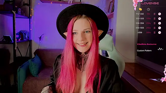 Roxy      online show from 11/02/25, 09:42