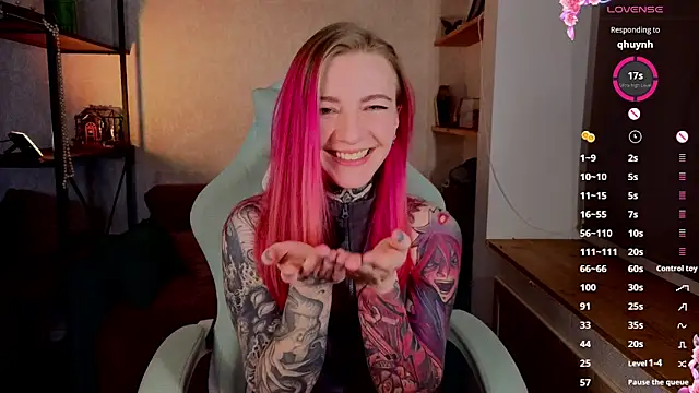 Roxy      online show from 03/05/26, 08:38