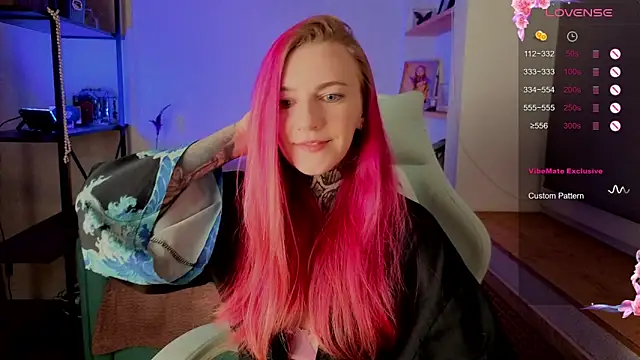 Roxy      online show from 11/12/25, 05:44