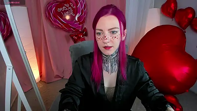 Roxy      online show from 02/14/25, 08:48