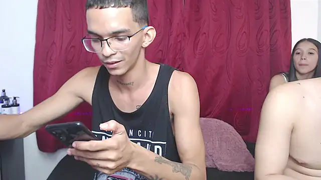 Snapshot of nazareth_mar24 chatting on 11/27/25, 04:24 nazareth mar24 online show from 11/27/25, 04:24