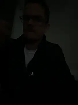 Snapshot of deskriptive chatting on 04/09/26, 09:32 deskriptive online show from 04/09/26, 09:32