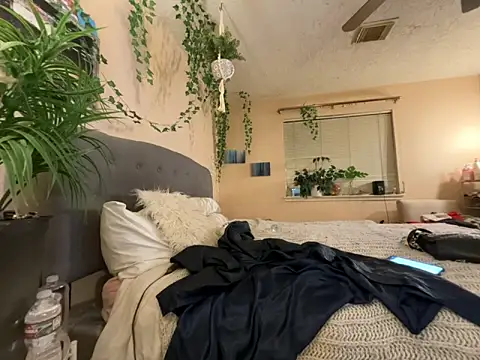 magicalc00ch online show from 12/23/25, 01:38