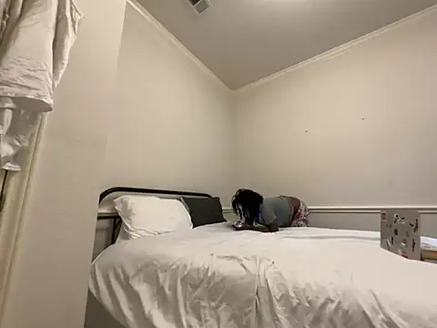 magicalc00ch online show from 04/08/26, 07:37