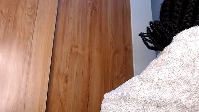 Snapshot of wetpussy_ebony chatting on 05/25/26, 05:51 wetpussy ebony online show from 05/25/26, 05:51