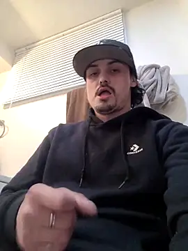 JustTylerr online show from 05/23/26, 06:56