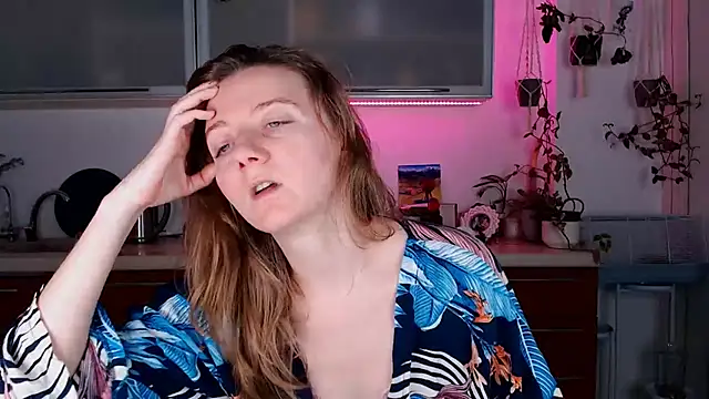 Elly Helly online show from 12/08/24, 08:04